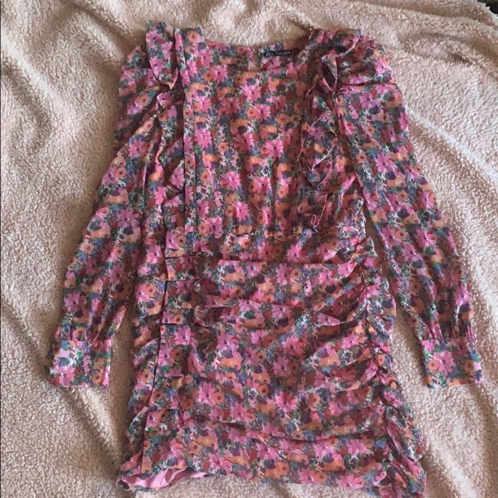 A flower dress 🌸